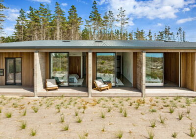 beach house, high end beach house, cedar cladding, guest suites